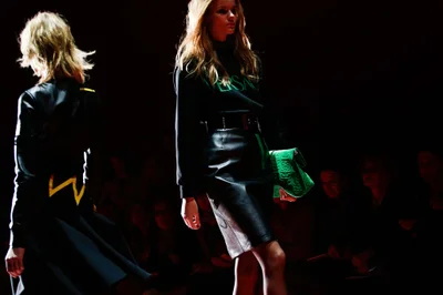 Look 15